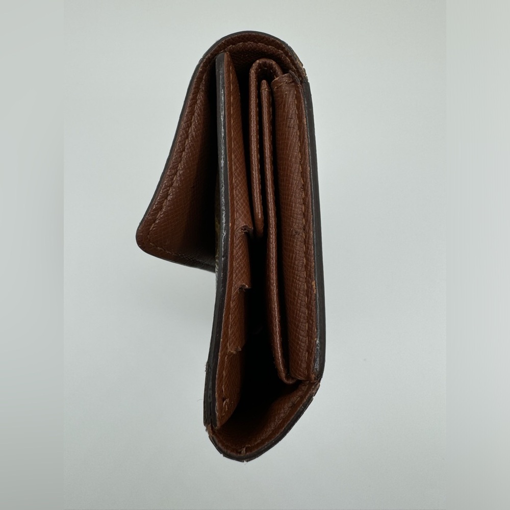 LV Monogram Snap Wallet - Picture 4 of 9